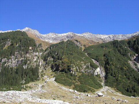 Verlassene Almen des Achentals im Herbst