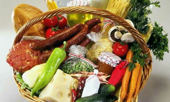 Shopping and going to the bank in Krimml