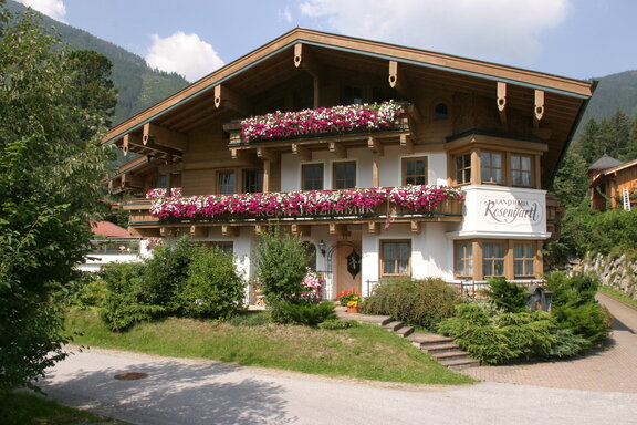 Apartments Landhaus Rosengartl